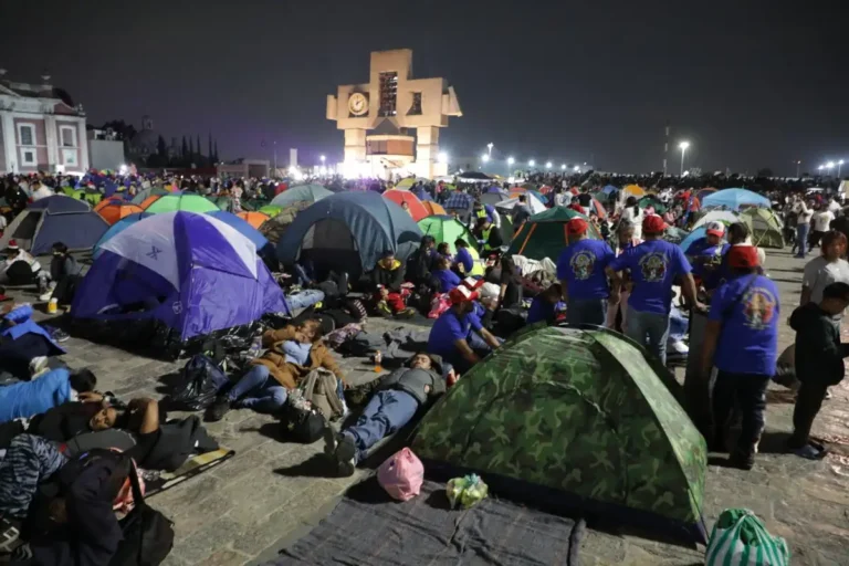 hasta-anoche-habian-acudido-a-la-basilica-de-guadalupe-9-millones-de-feligreses-gam_91bb0418-5397-47f1-8ef4-a6274fb27179_media