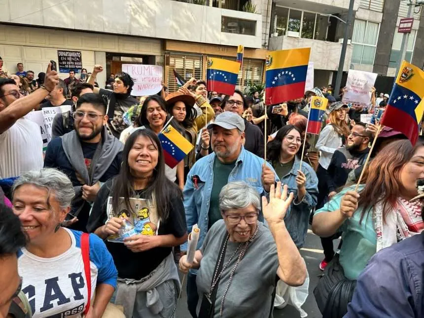 Manifestacion-Embajada-de-Venezuela-CDMX_web-860x645