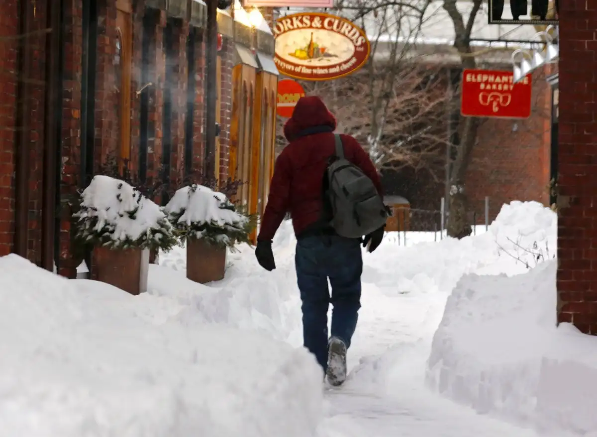 reportan-13-muertes-tras-severa-tormenta-invernal-en-eu_2d373a64-c94e-46c7-8bea-5dbdfb33c996_media