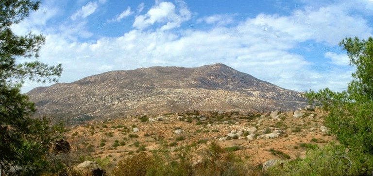 ambientalistas-de-bc-alzan-la-voz-en-defensa-de-montana-sagrada-cuchuma_bdda396d-083d-48c7-9fac-c6c1f80c9d6d_medialjnimgndimage=fullsize