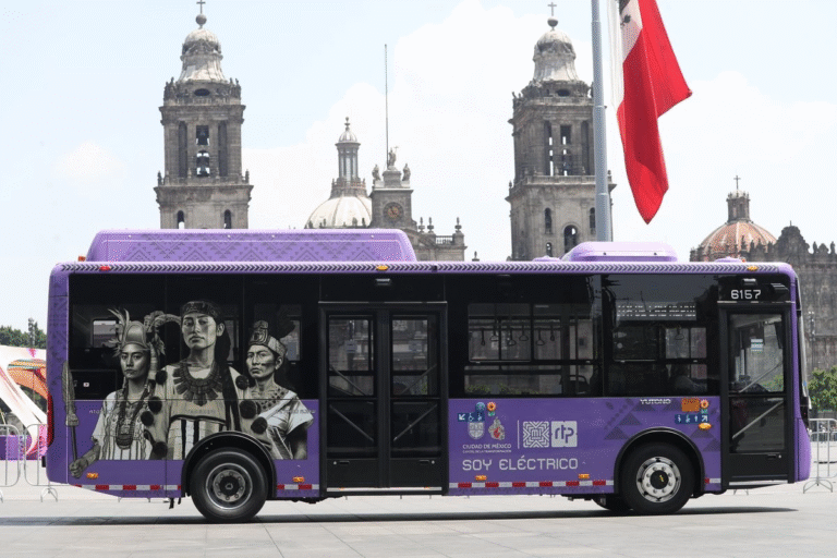 mujeres-operaran-unidades-del-centrobus-en-el-primer-cuadro-de-cdmx-deberan-enfrentar-obstaculos_c7bd5c04-2a12-44f9-89b3-4a226d5f8fc6_medialjnimgndimage=fullsize