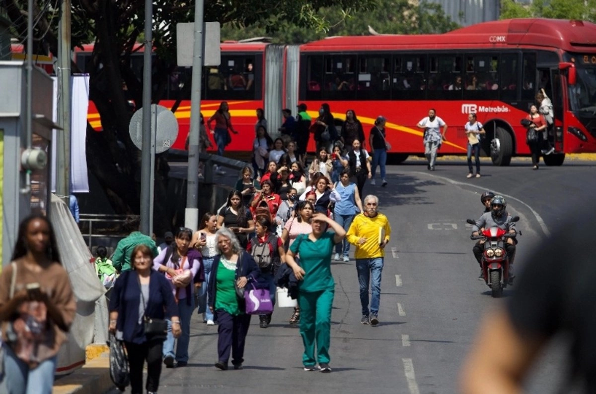 protestas-y-bloqueos-han-frenado-en-2-mil-381-ocasiones-paso-del-metrobus_965cf121-1f80-411d-92ab-7ca077ee8b9f_medialjnimgndimage=fullsize