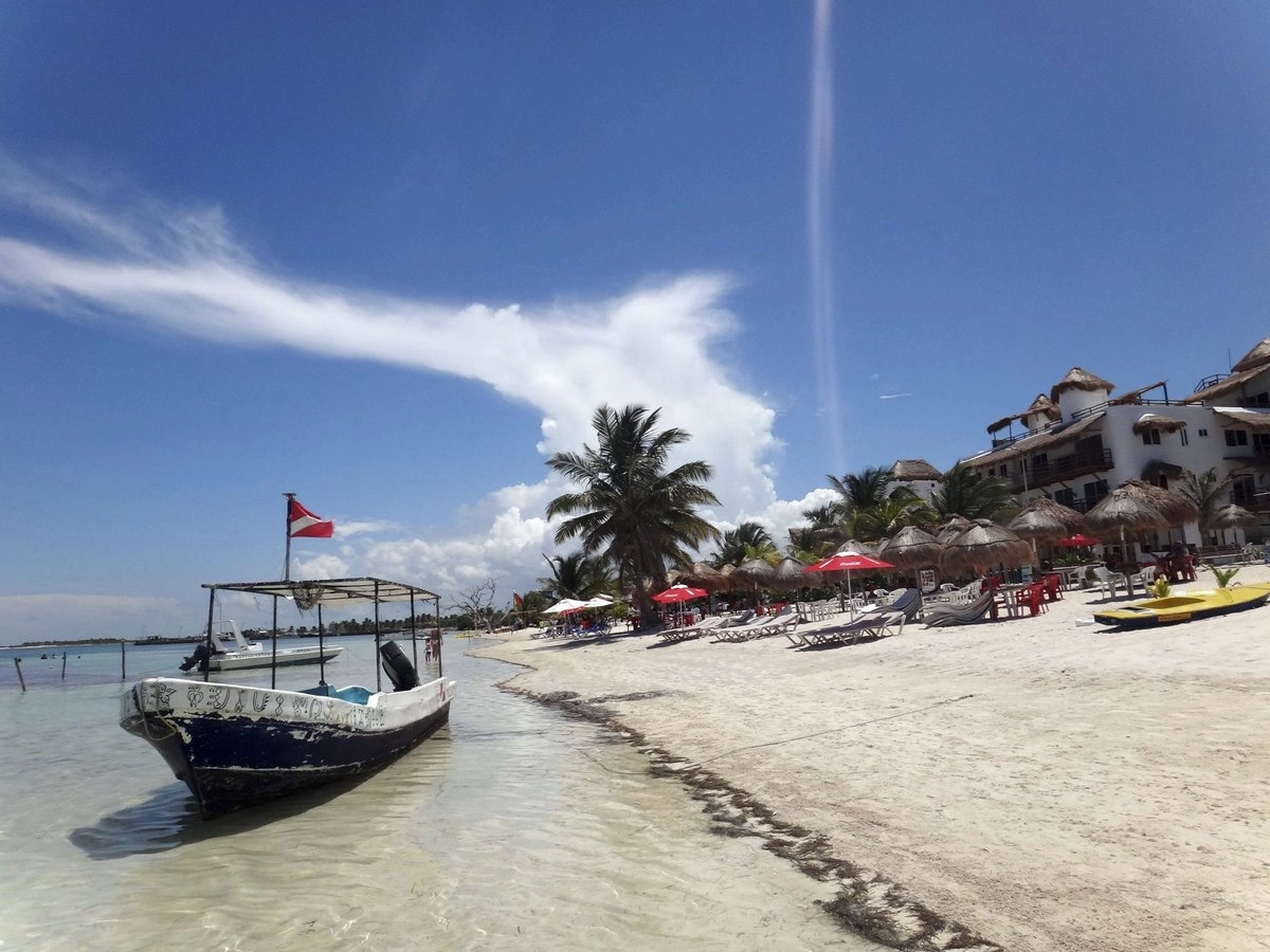 sheinbaum-anuncia-que-mahahual-tendra-proteccion-para-desarrollar-ecoturismo-comunitario_5eb615c0-8956-40d3-a298-d758148a77a9_medialjnimgndimage=fullsize