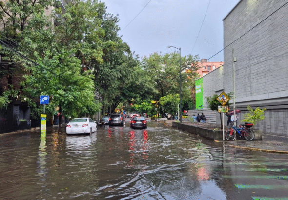 tromba-causa-afectaciones-al-poniente-de-la-cdmx-activan-alerta-amarilla-12-alcaldias_aadc1241-e969-4c12-9f61-f6e476fa21bb_medialjnimgndimage=fullsize