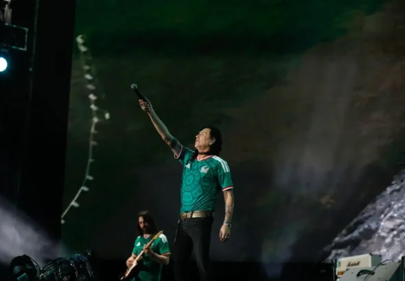 con-todo-y-lluvia-caifanes-se-aduena-del-estadio-gnp-para-cimbrar-a-65-mil-fanaticos_bd0161af-69ba-455d-9bcd-9c559d880347_media