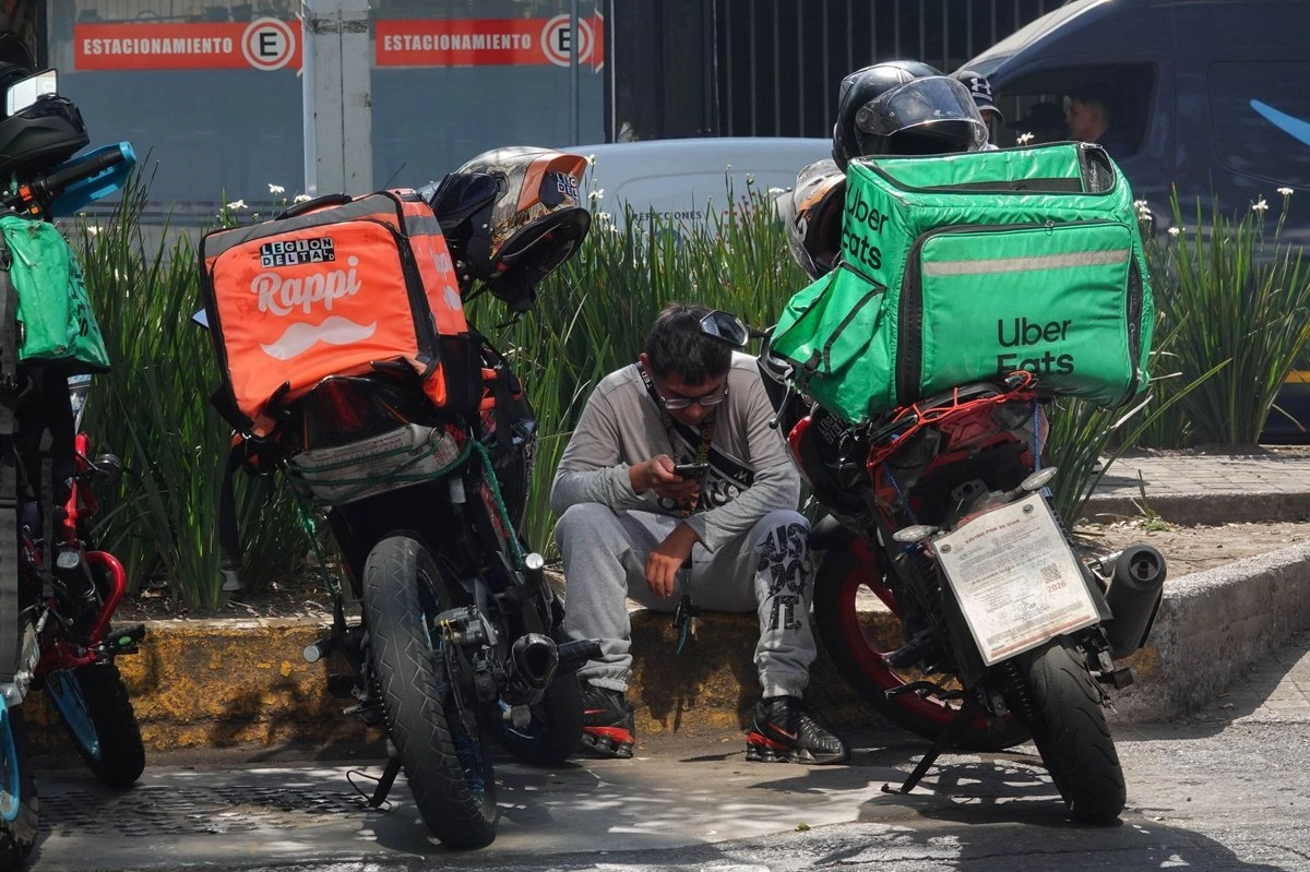 mas-de-237-mil-repartidores-de-plataformas-se-han-incorporado-al-imss_3c091468-57bd-4ae9-8eb4-b1a99a12c95b_medialjnimgndimage=fullsize