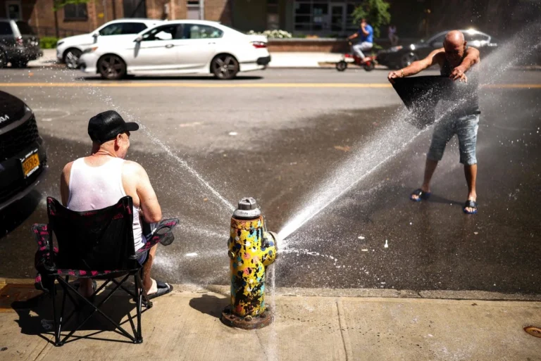 ola-de-calor-sofoca-costa-este-de-eu-con-temperatura-de-hasta-46c-alerta-en-partidos-del-mundial_48ade742-0b8e-44fc-9c17-4cbac649005a_medialjnimgndimage=fullsize