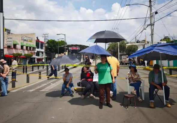 vecinos-de-villa-de-aragon-bloquean-avenida-francisco-morazan-por-retiro-de-reja_78638e38-7d1b-48c3-be23-6151e54b5f5c_media