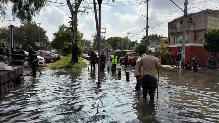 lluvias-provocan-inundaciones-y-dejan-mas-de-200-viviendas-afectadas-en-tlahuac_d511adbf-d394-4d8a-a37c-0483ec0fdecf_media