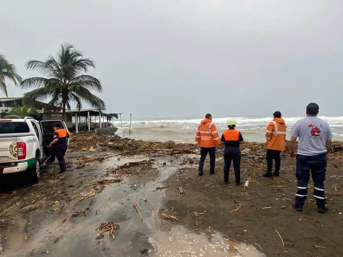 huracan-simon-pc-llama-a-suspender-movilidad-en-